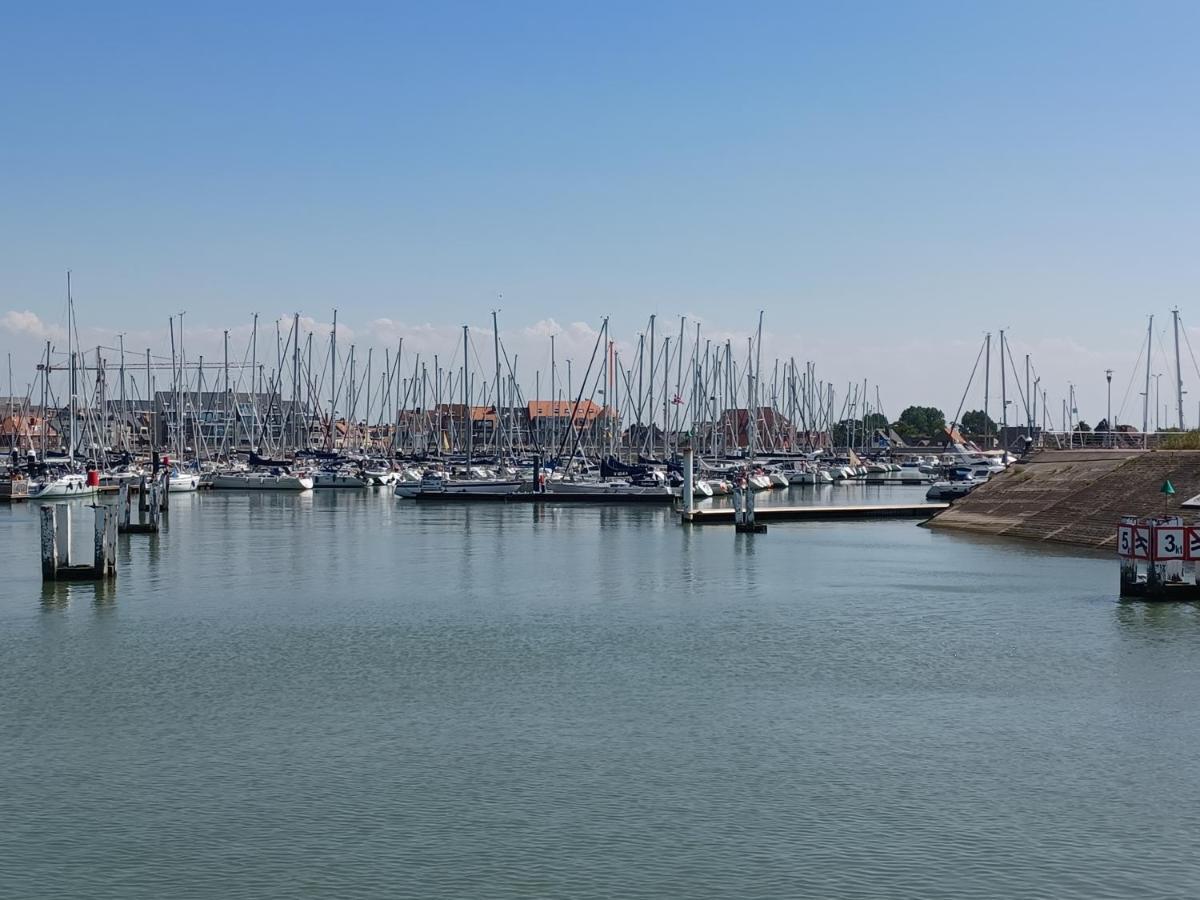 Zeedijk Aan De Pier